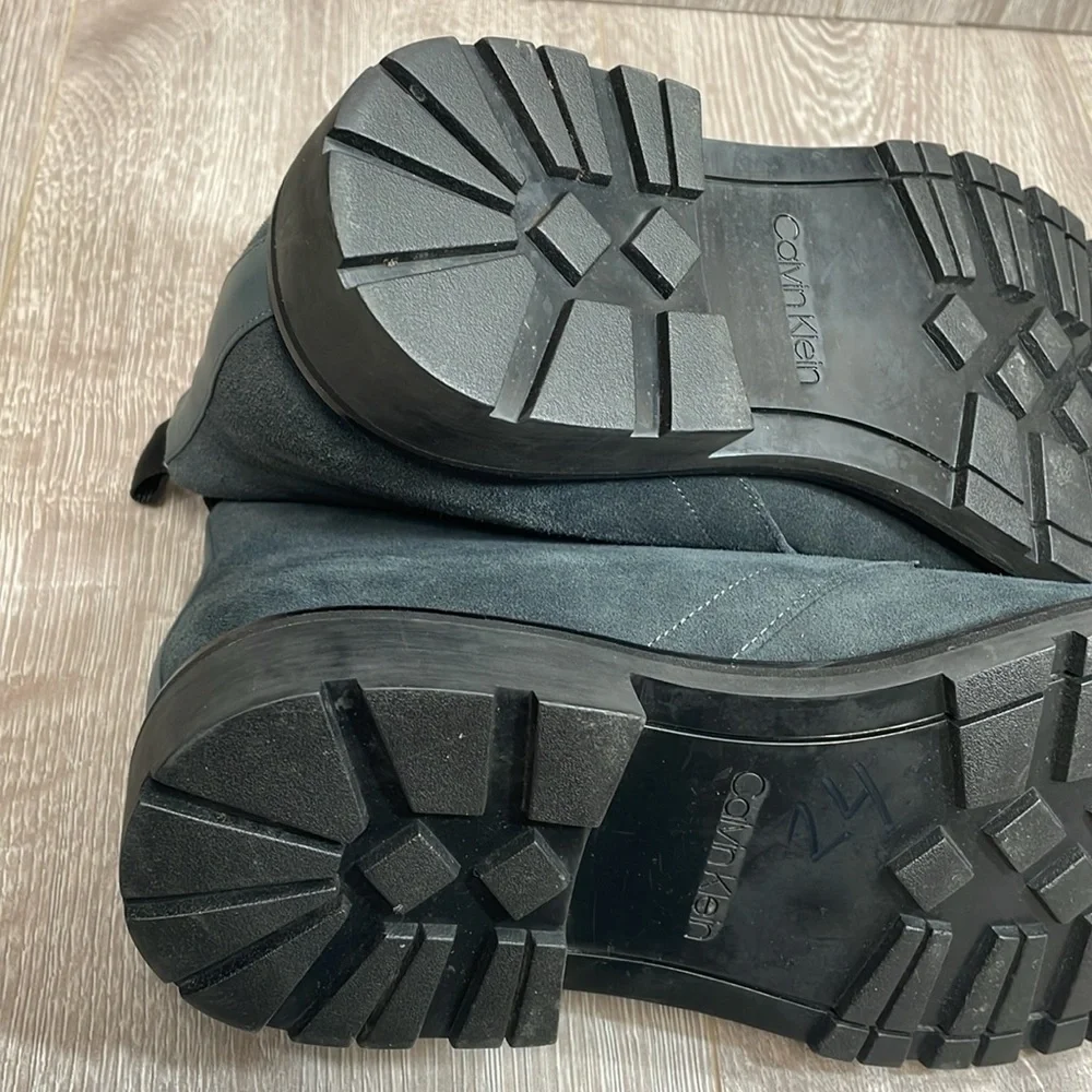 Calvin Klein Ultan Suede Leather Lug Sole Chukka Boots Gray 11